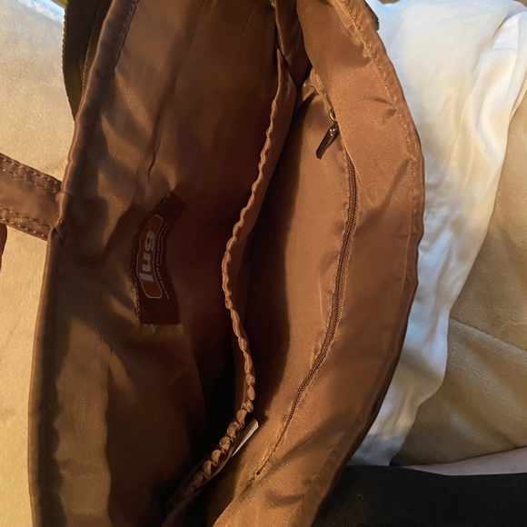 Lug brown purse in great condition, roomy, great cross body option. - Picture 3 of 4